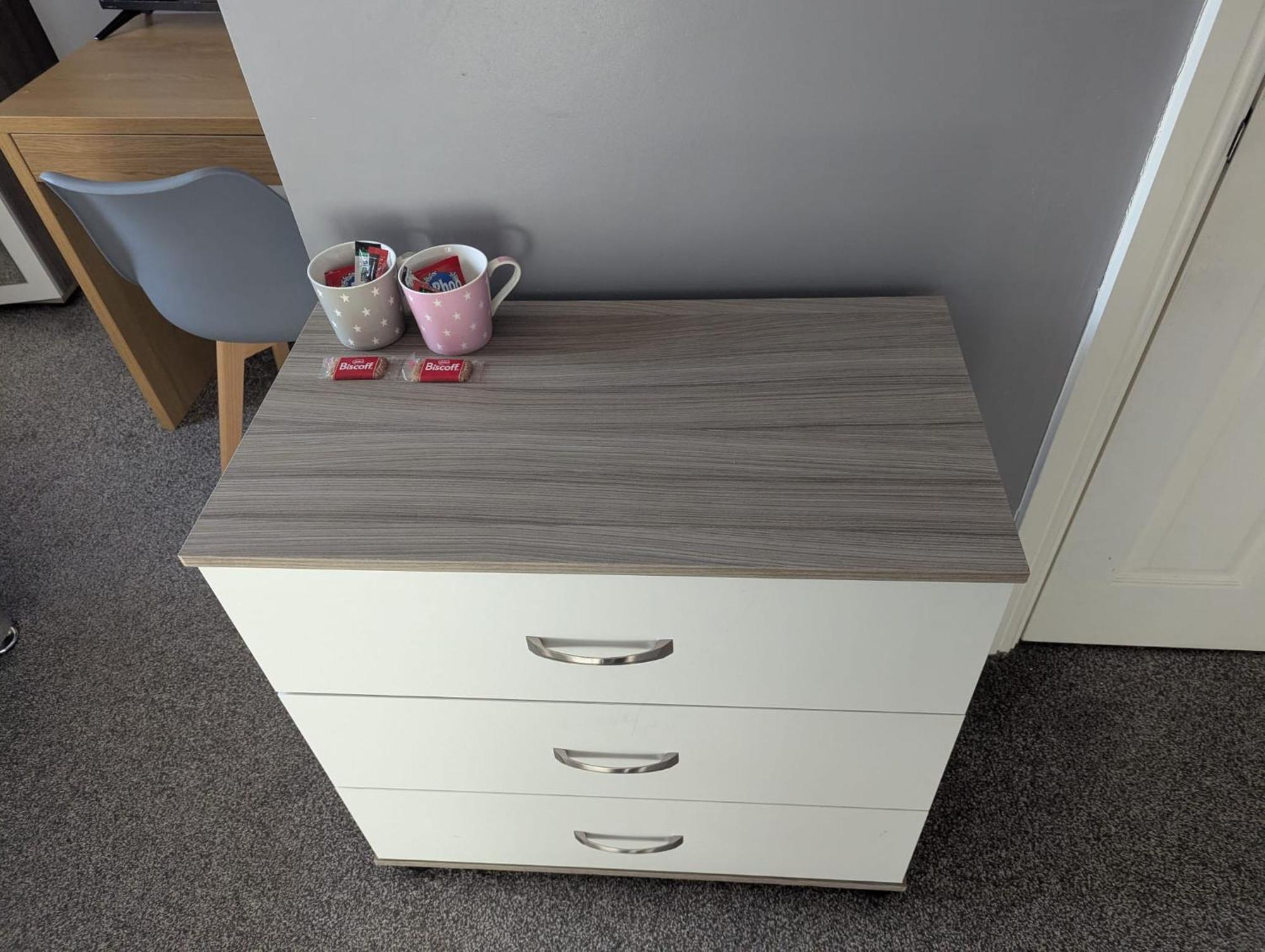 Darwin Stays - Service Accommodation In Newcastle Under Lyme City Centre Bagian luar foto