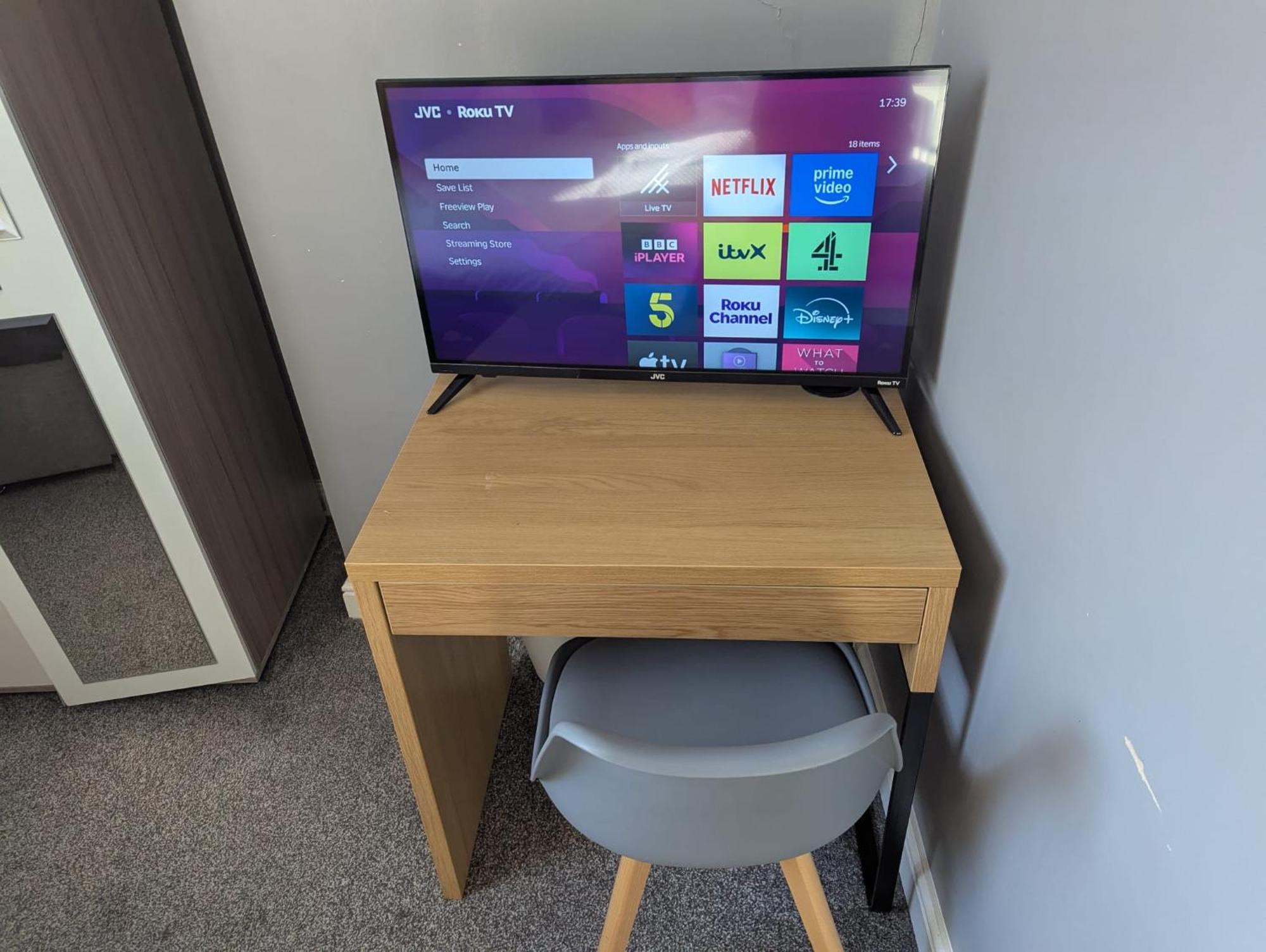 Darwin Stays - Service Accommodation In Newcastle Under Lyme City Centre Bagian luar foto