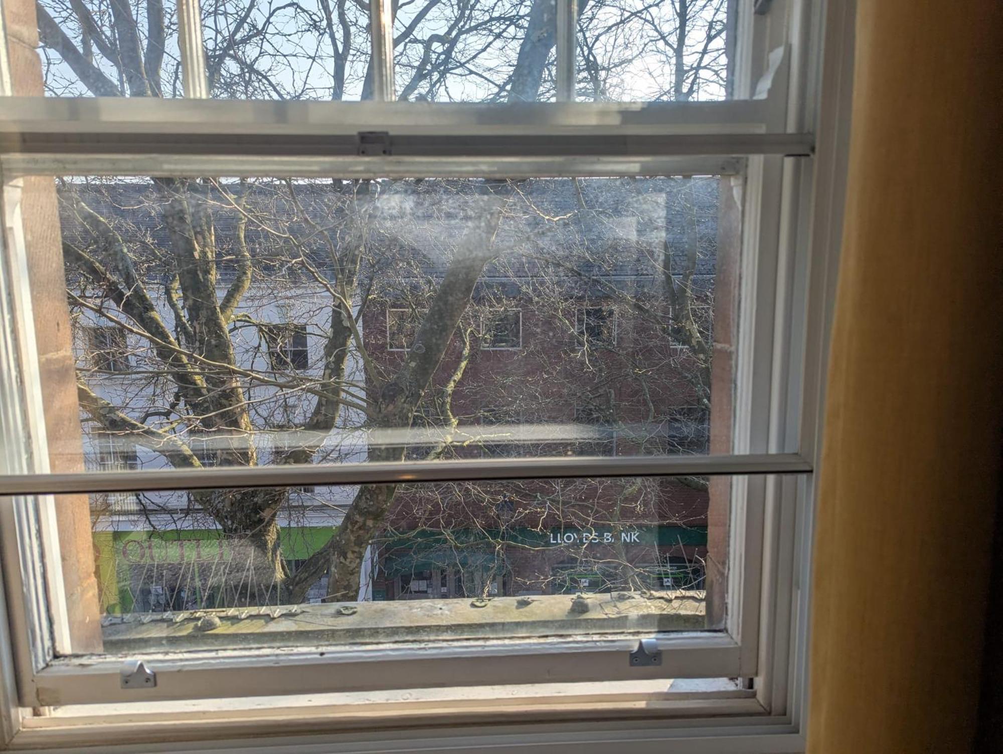 Darwin Stays - Service Accommodation In Newcastle Under Lyme City Centre Bagian luar foto